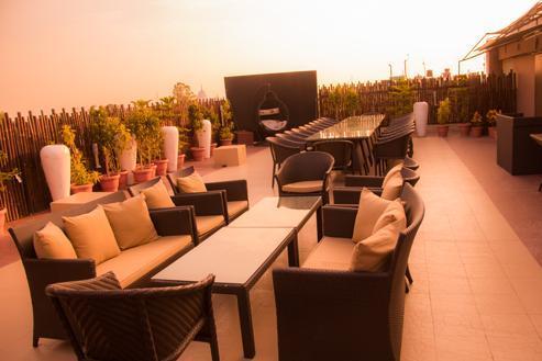 The Gaur Hotel Chandīgarh Exterior foto
